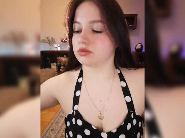 Yulua1285's BongaCams show and profile