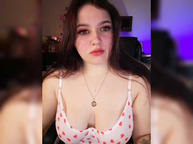 Yulua1285's BongaCams show and profile