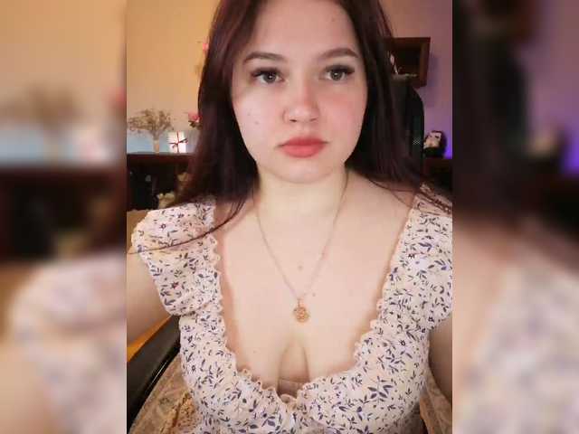 Yulua1285's BongaCams show and profile