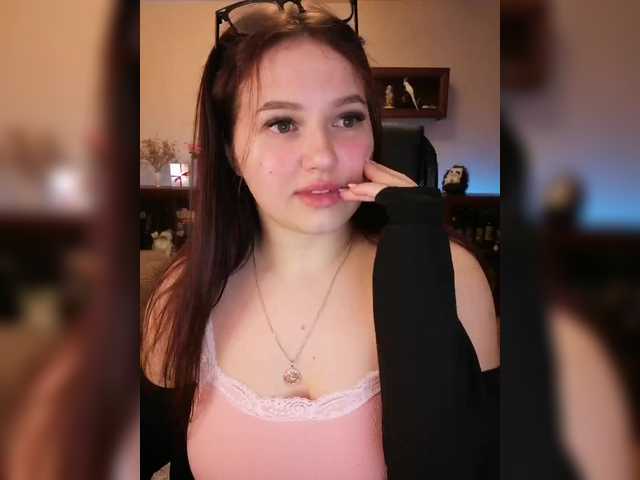 Yulua1285's BongaCams show and profile