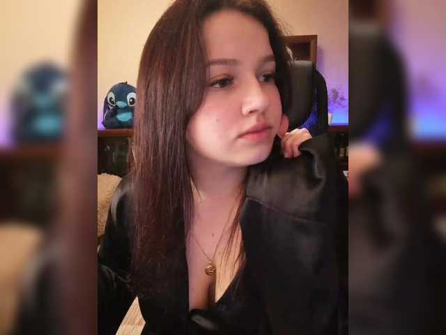 Yulua1285's BongaCams show and profile