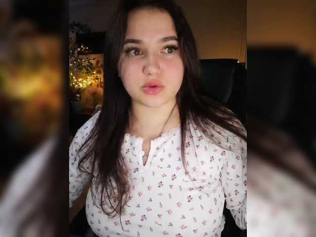 Yulua1285's BongaCams show and profile