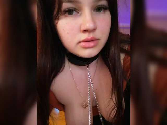 Yulua1285 live cam profile