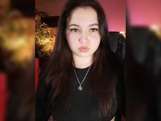 Yulua1285's BongaCams show and profile