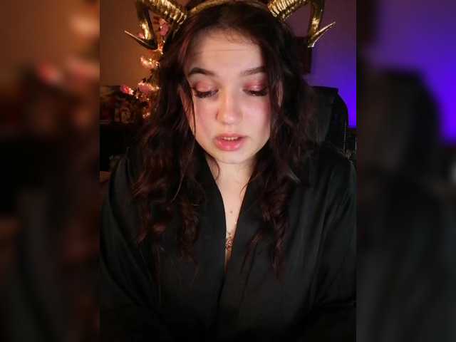 Yulua1285's BongaCams show and profile