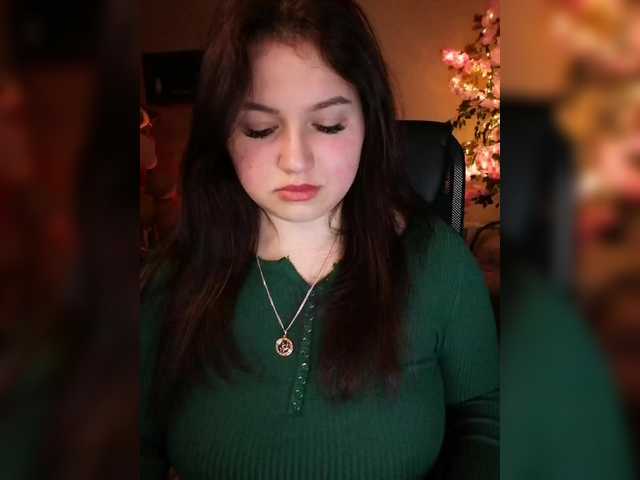 Yulua1285's BongaCams show and profile