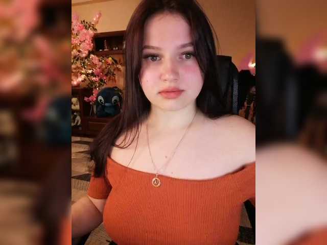 Yulua1285's BongaCams show and profile