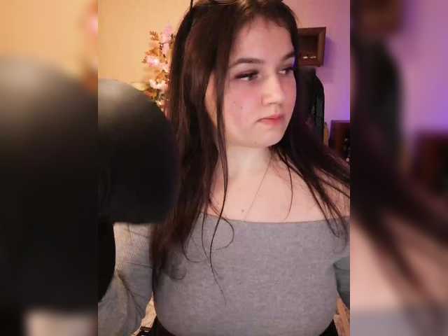 Yulua1285's BongaCams show and profile