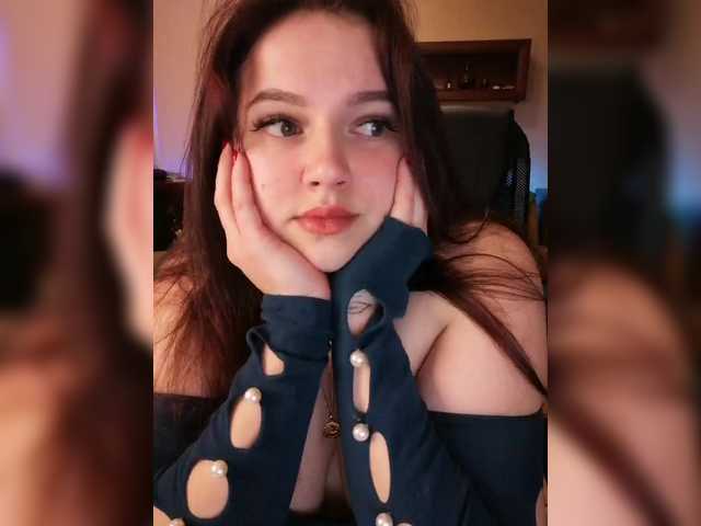 Yulua1285's BongaCams show and profile