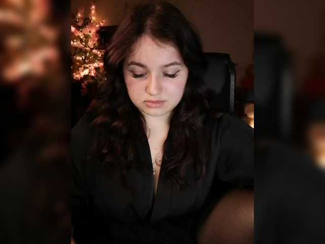 Yulua1285's BongaCams show and profile