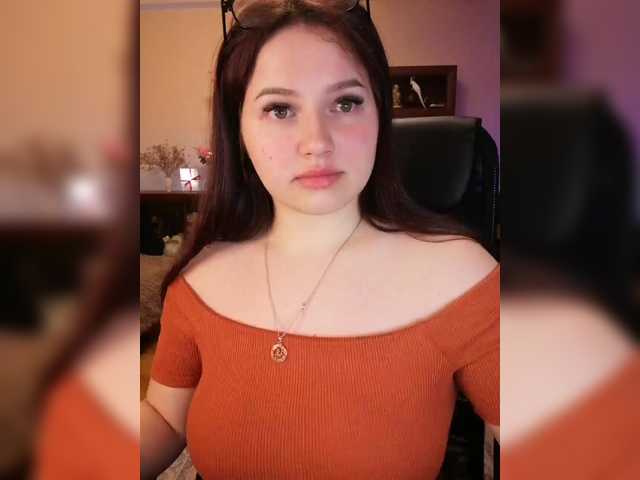 Yulua1285's BongaCams show and profile