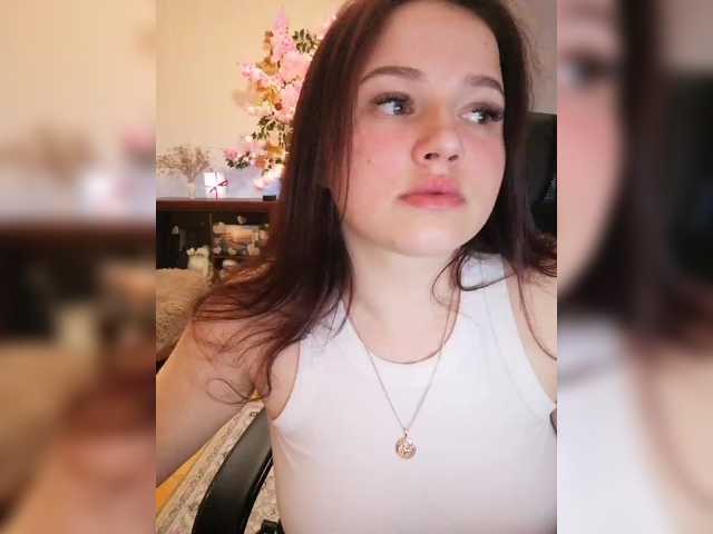 Yulua1285's BongaCams show and profile