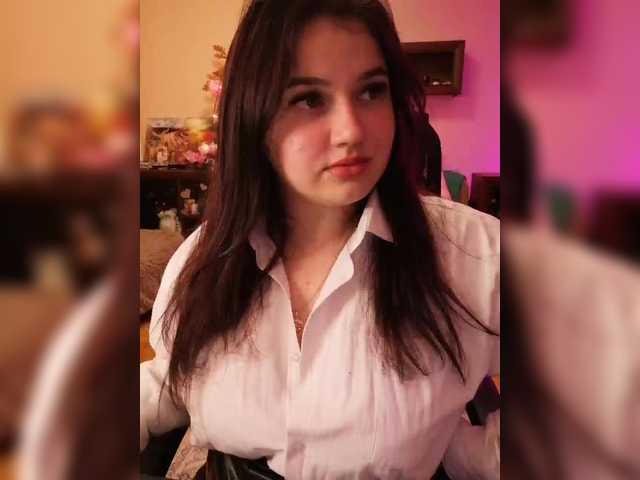 Yulua1285's BongaCams show and profile