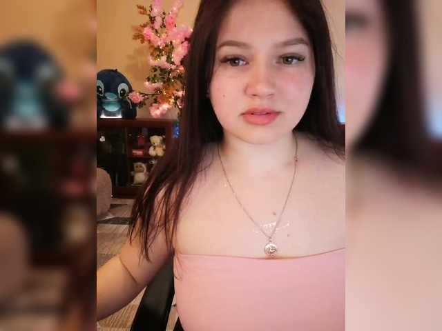 Yulua1285's BongaCams show and profile