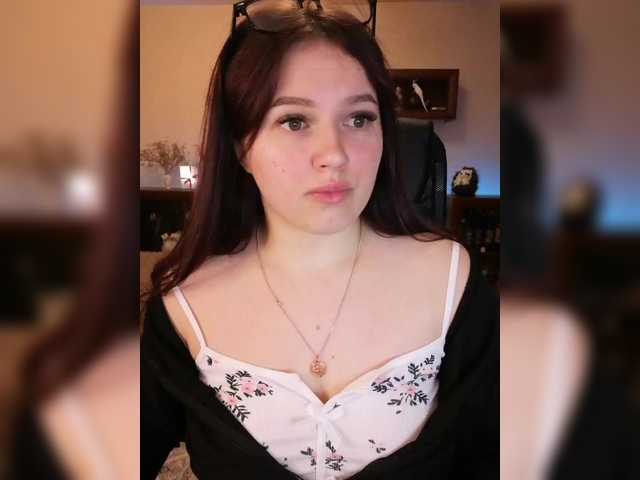 Yulua1285's BongaCams show and profile