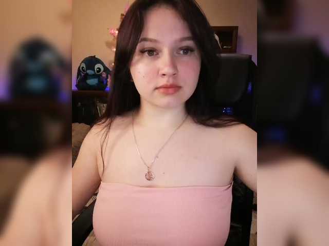 Yulua1285's BongaCams show and profile