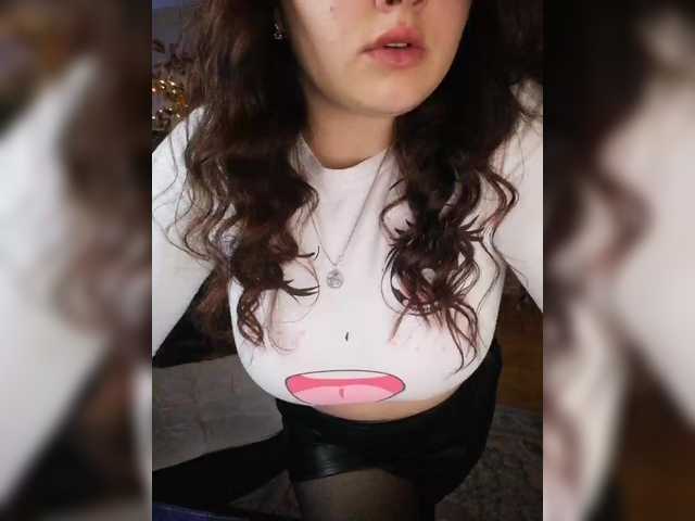 Yulua1285's BongaCams show and profile