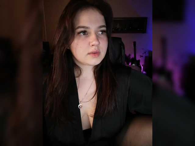 Yulua1285's BongaCams show and profile