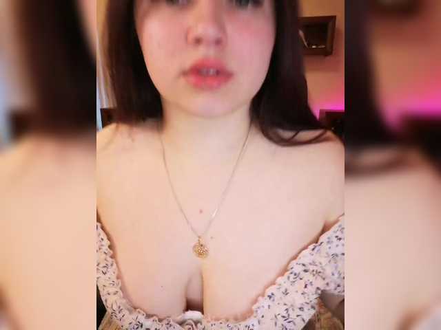 Yulua1285's BongaCams show and profile