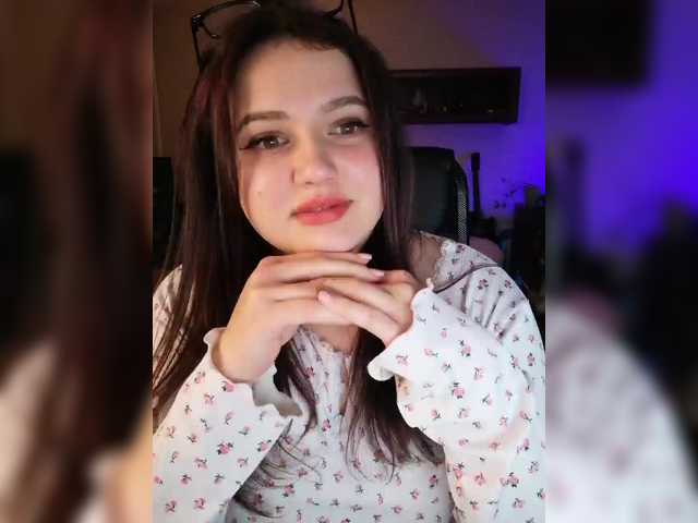 Yulua1285's BongaCams show and profile