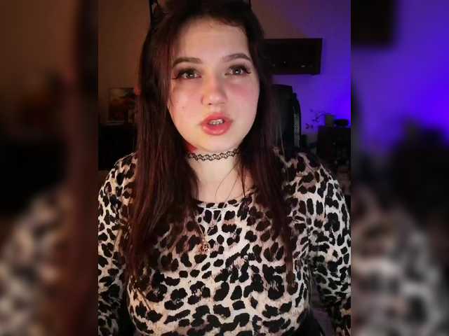 Yulua1285's BongaCams show and profile