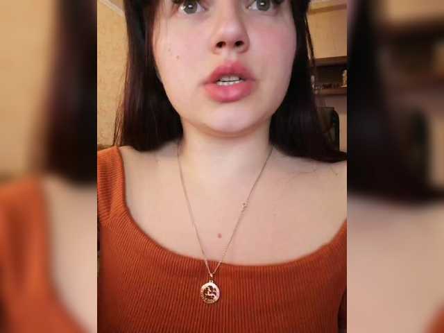 le modèle JuliaHesperaks est en webcam porno dans un show sur le site bongacams, il possède les tags suivants: White/Caucasian,Brunette,Shaved