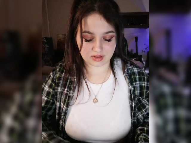 Yulua1285's BongaCams show and profile