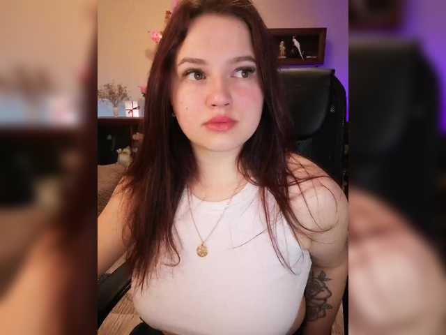 Yulua1285's BongaCams show and profile