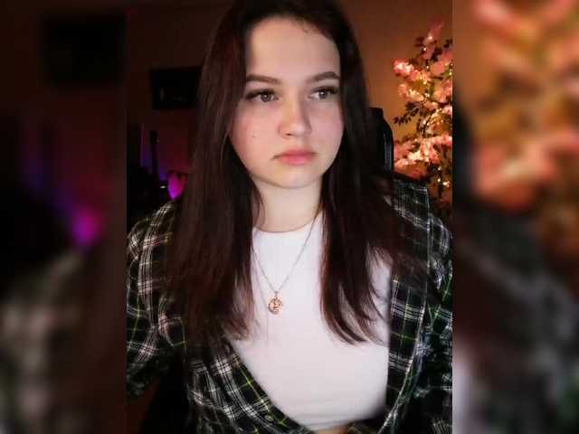 Yulua1285's BongaCams show and profile