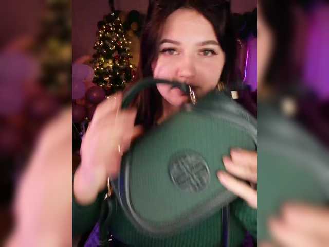 Yulua1285's BongaCams show and profile