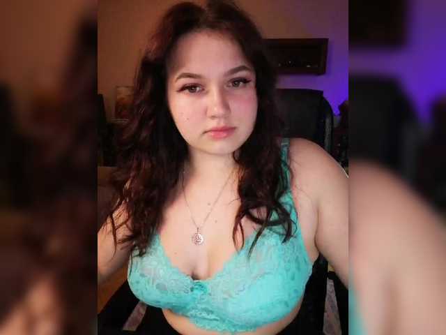 Yulua1285's BongaCams show and profile