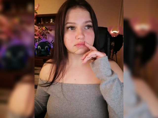 Yulua1285's BongaCams show and profile