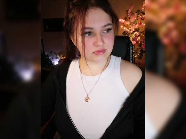 Yulua1285's BongaCams show and profile