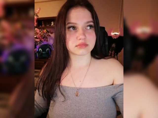 Yulua1285's BongaCams show and profile