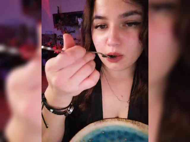 JuliaHesperaks webcam