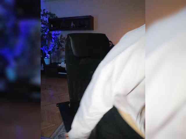 JuliaHesperaks webcam