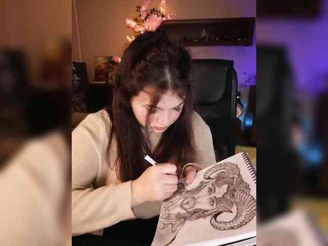 JuliaHesperaks webcam