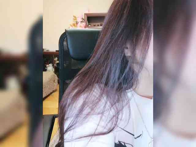 JuliaHesperaks webcam