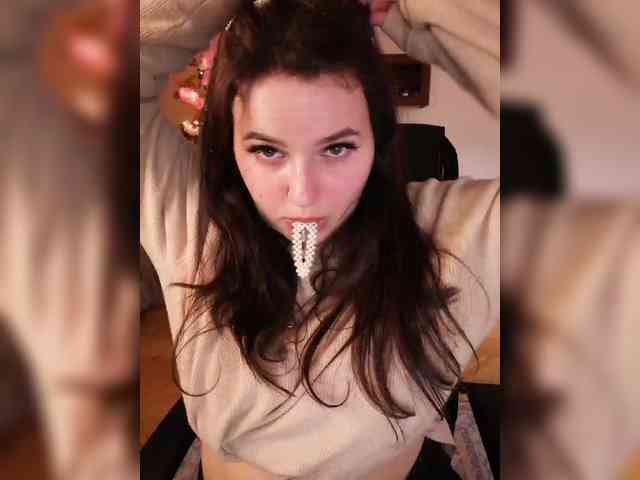 JuliaHesperaks webcam