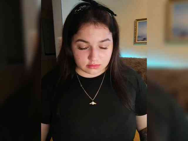 Cute______demon webcam