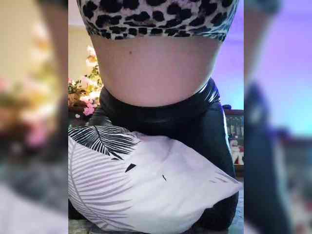 JuliaHesperaks webcam