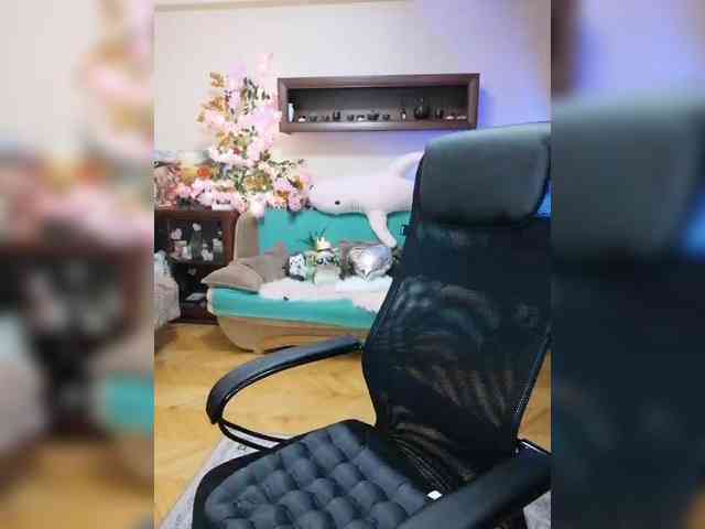 JuliaHesperaks webcam