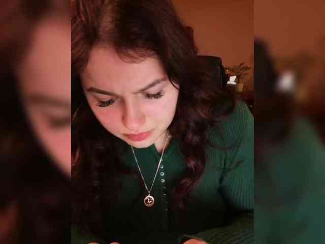 JuliaHesperaks webcam