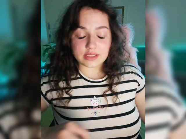 YulkaShpulka webcam