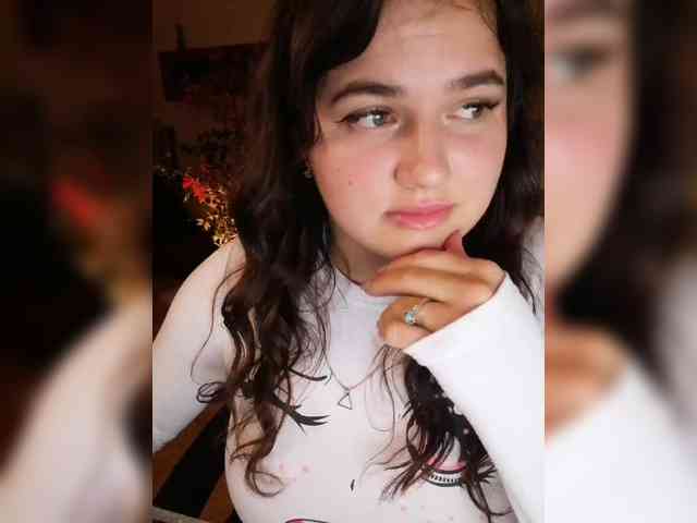 JuliaHesperaks webcam