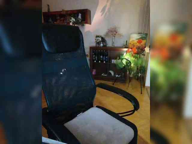 JuliaHesperaks webcam