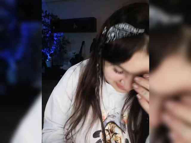 JuliaHesperaks webcam