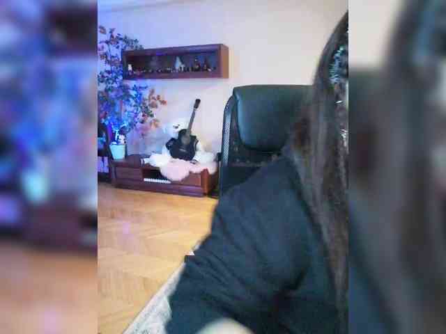 JuliaHesperaks webcam