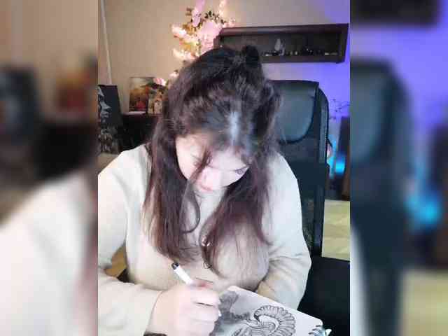 JuliaHesperaks webcam