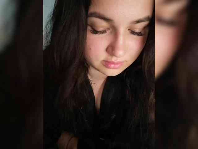 Cute______demon webcam